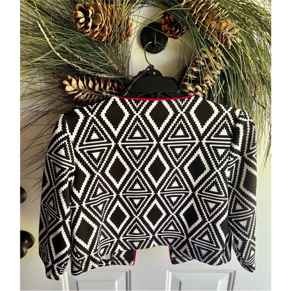 Chelsea Suite abstract black white and red blazer jacket size 8 - Picture 4 of 12